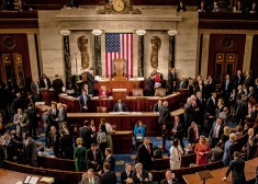 Палата представителей США одобрила долгожданную помощь Украине