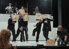 Video: Leļļu teātrī top Jāņa Joņeva romāna "Jelgava 94" dramatizējums