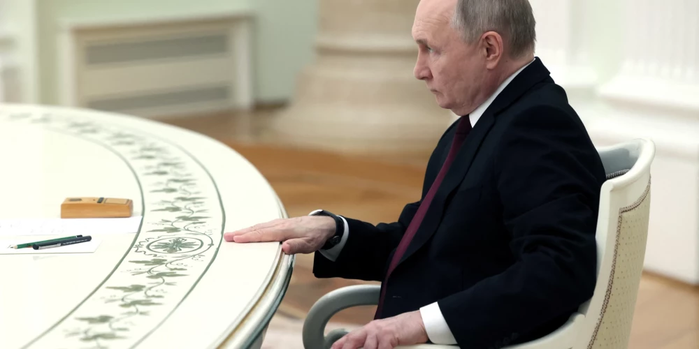 Putins atgriezies pie dzīvesveida, kādu ievēroja pirms prezidenta vēlēšanu kampaņas