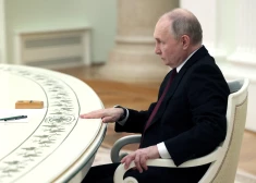 Putins atgriezies pie dzīvesveida, kādu ievēroja pirms prezidenta vēlēšanu kampaņas