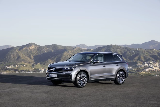 "Volkswagen Touareg".