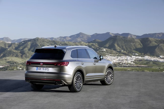 "Volkswagen Touareg".
