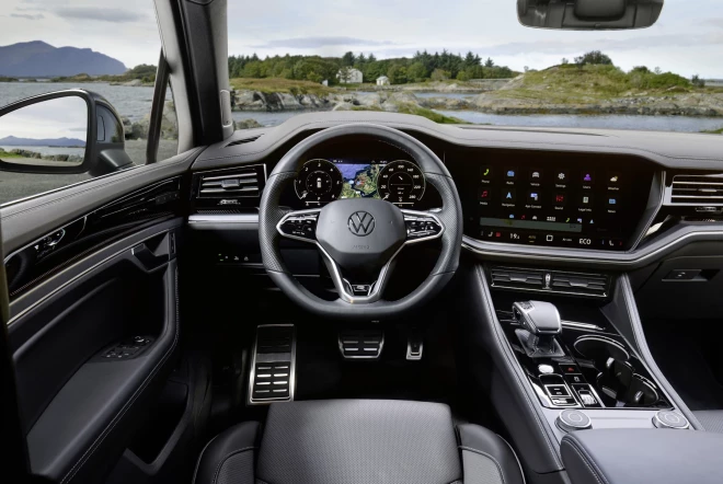 "Volkswagen Touareg".