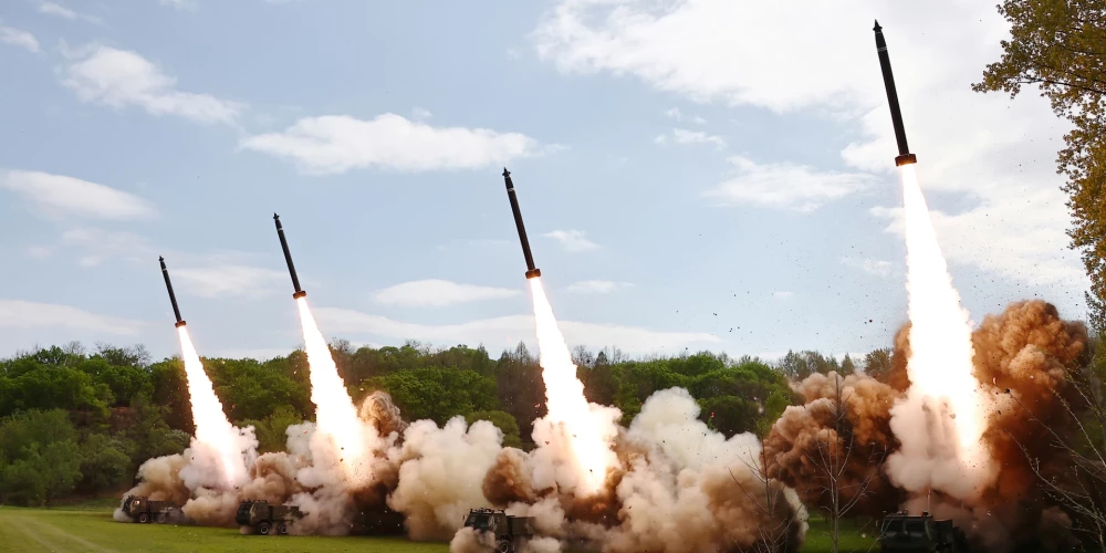 Ziemeļkoreja izmēģina balistiskās raķetes