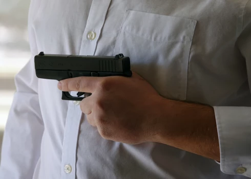Tenesī likumdevēji nolemj ļaut skolotājiem nēsāt pistoles