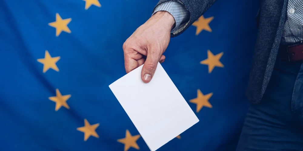 Выборы в Европарламент: планируют ли латвийцы в них участвовать?