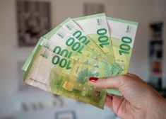 Arī Latvijā būs ierobežojums skaidras naudas maksājumiem – tie nedrīkstēs pārsniegt 10 000 eiro