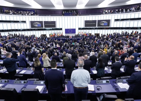 Eiropas Parlaments aicina vērsties pret Krievijas iejaukšanos Eiropas Savienības politikā