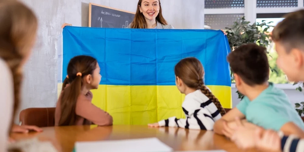 Главный упор на изучение латышского: все дети украинских беженцев будут очно посещать школы