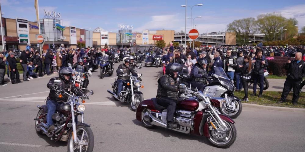В субботу из-за колонны мотоциклистов в Риге ожидаются ограничения движения