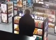 “Eirolīgas” basketbola tiesnesis pieķerts smaržu zagšanā lidostas veikalā