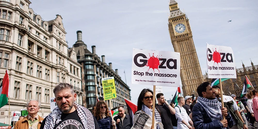 Simtiem tūkstoši cilvēki Londonā dosies palestīniešu atbalsta gājienā