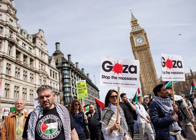 Simtiem tūkstoši cilvēki Londonā dosies palestīniešu atbalsta gājienā