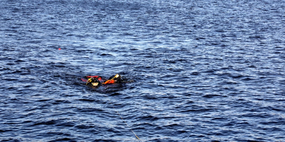 Glābēji sestdien Rēzeknes novadā izglābuši divus ezerā slīkstošus cilvēkus