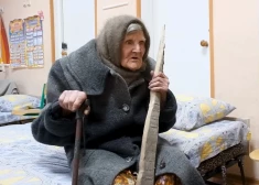 97-летняя украинка прошла под обстрелами 10 км, чтобы выбраться из оккупации