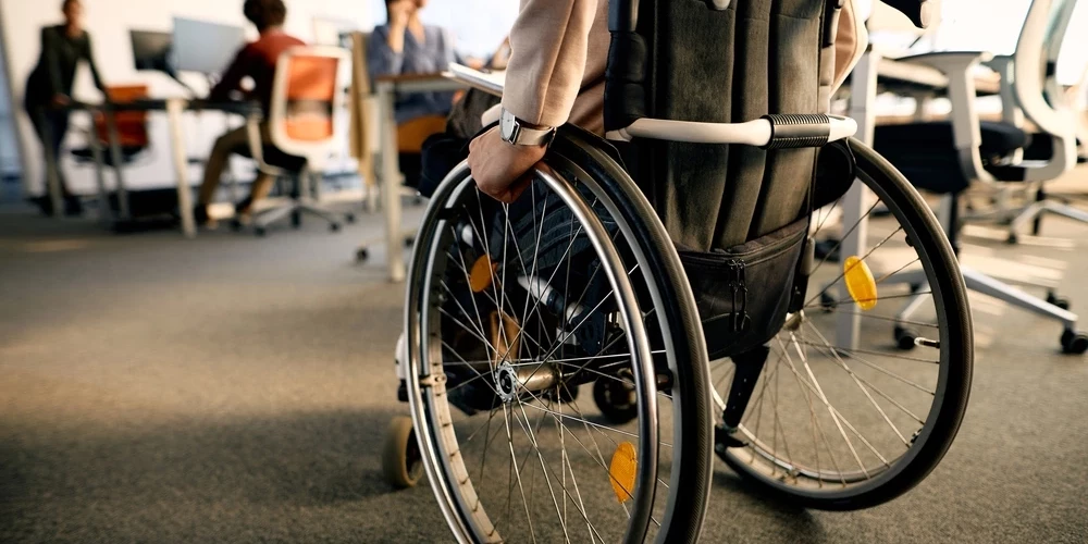 Действительно ли нужно находиться на больничном полгода, чтобы начать оформлять инвалидность?