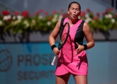 Aļona Ostapenko noslēgusi dalību Madrides turnīrā.