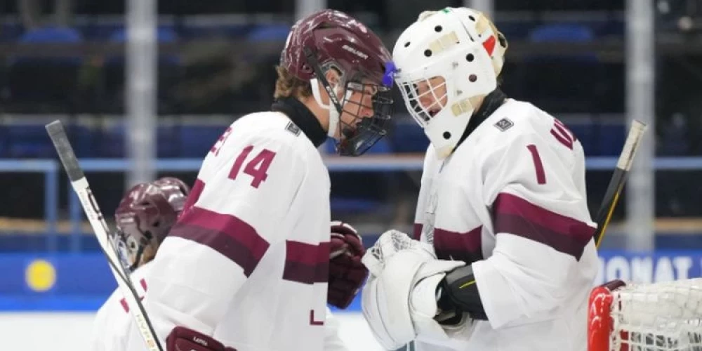 Latvijas U-18 hokeja izlase iekļūst pasaules čempionāta ceturtdaļfinālā