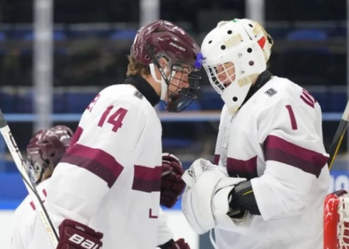 Latvijas U-18 hokeja izlase iekļūst pasaules čempionāta ceturtdaļfinālā