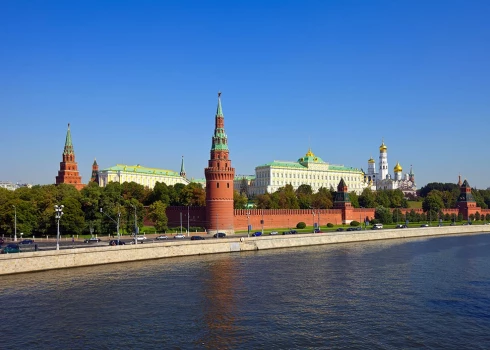 Slovākijas prokrieviskā valdība piešķīrusi aizsardzību Kremļa propagandas tīkla vadītājam