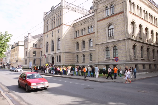 Latvijas Universitātes ēkā Raiņa bulvārī kompartijas sekretāra kabinetā tika slīpēts Latvijas Neatkarības deklarācijas teksts.