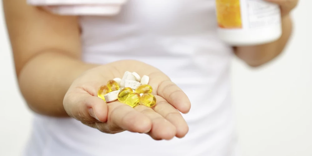 Когда лучше принимать витамины - врачи дали ответ