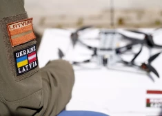 FOTO: Latvijā ražoti droni dodas uz Ukrainu