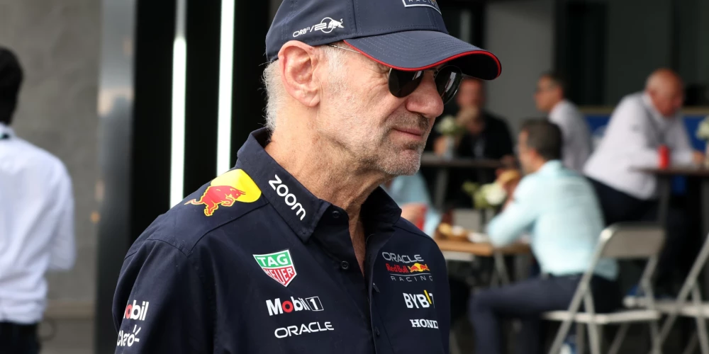 "Red Bull" pamet izcilais inženieris Ņūvijs, jau nākamgad varētu strādāt pie "Ferrari"