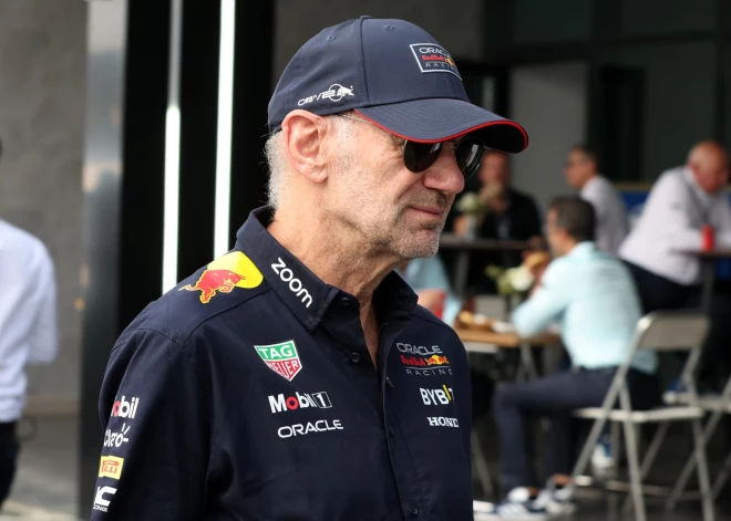 "Red Bull" pamet izcilais inženieris Ņūvijs, jau nākamgad varētu strādāt pie "Ferrari"