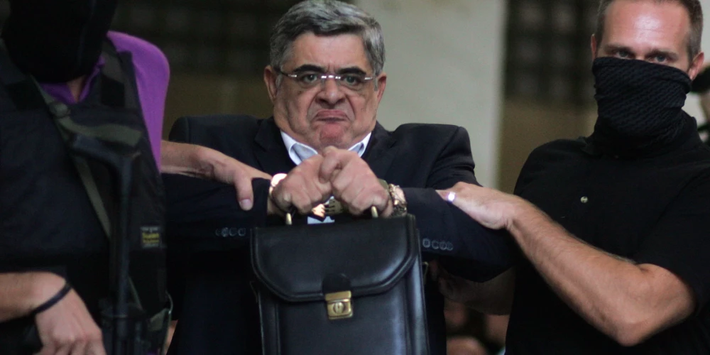 Grieķijas neonacistu partijas "Zelta rītausma" līderis Niks Mihaloliakis pirms termiņa izlaists no cietuma