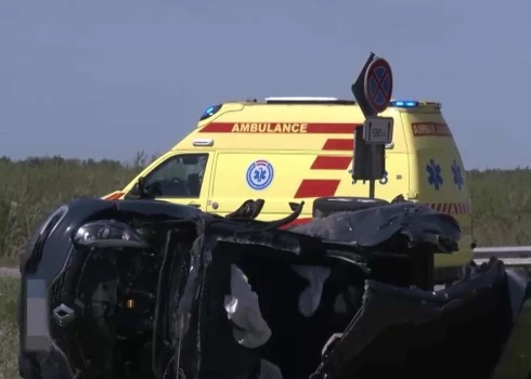 О ремнях безопасности все забыли: в автокатастрофе возле Олайне погиб человек, двое получили травмы