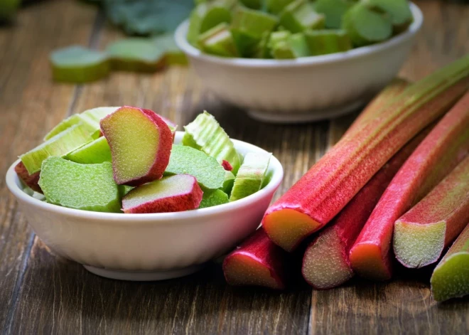 Mūžsenais jautājums: vai rabarberus un skābenes var ēst, cik grib?