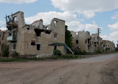 ВСУ заявляют о тяжелом положении на фронте - российские силы захватывают остатки Донбасса. Как поставки оружия изменят ситуацию?