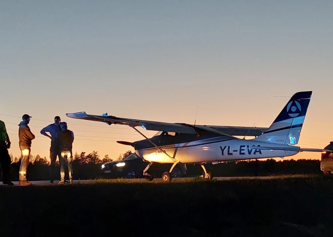 Повезло, что за штурвалом был опытный пилот: названа причина посадки самолета на шоссе возле Адажи