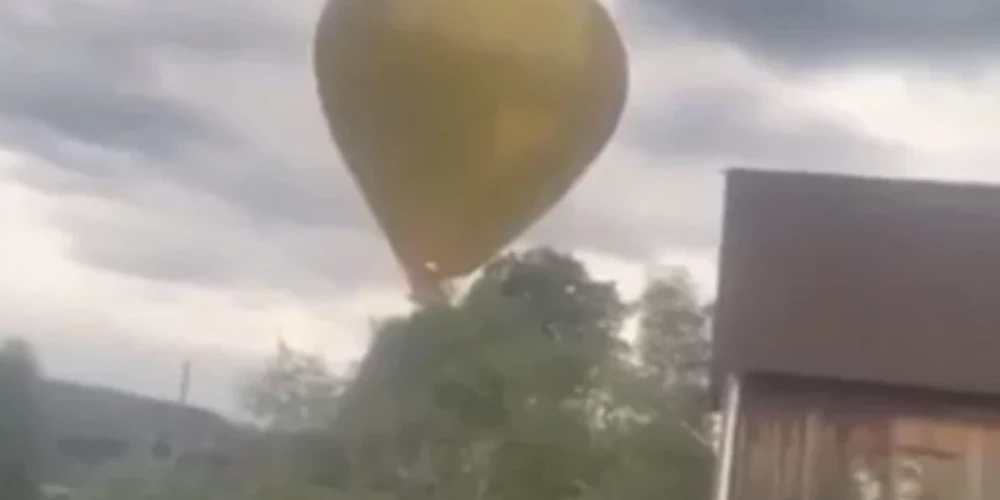 Lietuvā uz ēkām nogāzies gaisa balons - nopietni cietuši 7 cilvēki, tostarp divi bērni