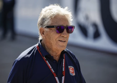 Autosporta leģenda Mario Andreti.