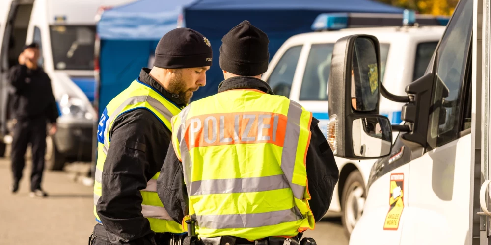 Polijā apturēts ievērojams nelegālās migrācijas kontrabandas tīkls