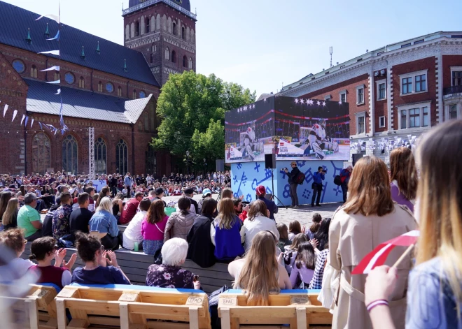 Latvijas hokeja izlases spēļu publiskā skatīšanās notiks Doma laukumā