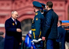 Мнение: Путин приватизировал 9 Мая и превратил народную скорбь и память в "победобесие"