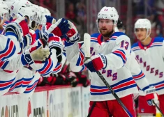 "Rangers" hokejisti nonāk uzvaras attālumā no Austrumu konferences fināla