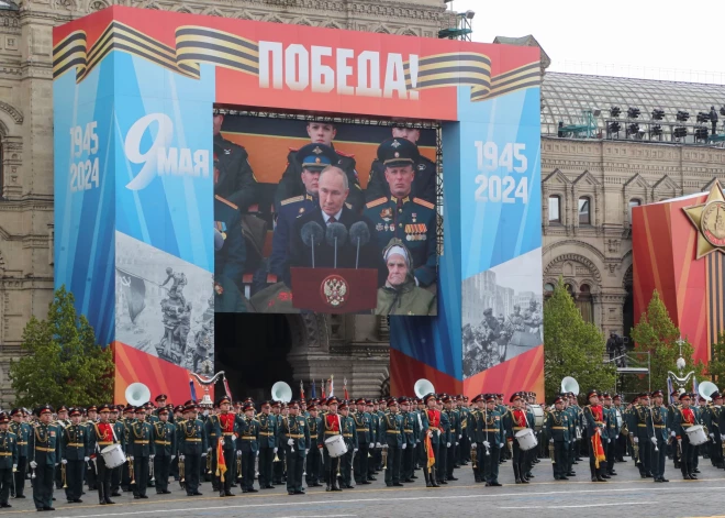 Soctīklos sajūsminās par hakeru uzlauzto Putina Uzvaras dienas parādes translāciju Krievijas televīzijā