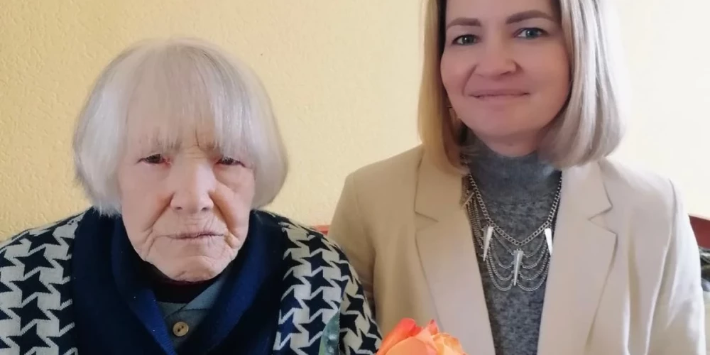 Ceturtdien, 9. maijā, savu 99. dzimšanas dienu nosvinēja Kuldīgas novada iedzīvotāja Valija Seklīte. 
