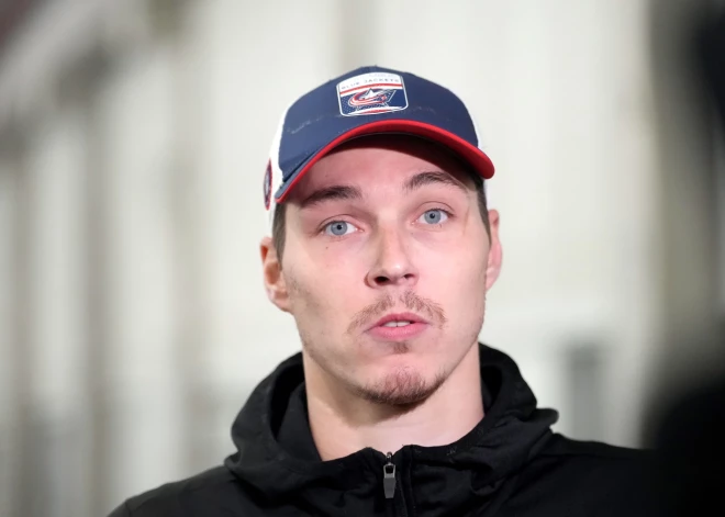 “Elvis ir dzīvs un mīt Ostravā!” Latvijas hokeja izlase pasaules čempionāta spēka rangā pagaidām ārpus ceturtdaļfināla