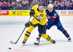 Zviedrijas hokejisti sakauj ASV; Čehija pēcspēles metienos pieveic Somiju