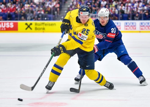 Zviedrijas hokejisti sagrauj ASV; Čehija pēcspēles metienos pieveic Somiju