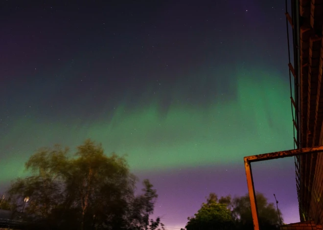 2024. gada 11. maijā novērotā ziemeļblāzma Sarkandaugavā (foto: Juris Rozenbergs)