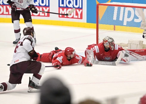 Kaspars Daugaviņš gūst uzvaras vārtus.