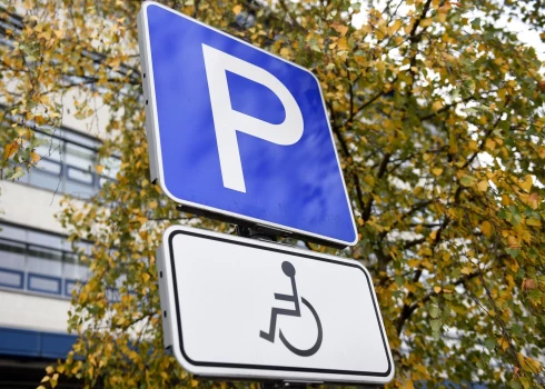 Доброе дело может обернуться штрафом в 55 евро: общество инвалидов указывает на проблемы с парковками