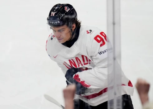 Kanādas hokejisti droši tiek pie otrās uzvaras pasaules čempionātā