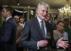 Lietuvas prezidenta vēlēšanu otrajā kārtā sacentīsies Nausēda un Šimonīte
